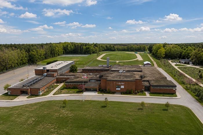 School image: Institutional school property appraisal in Southwestern Ontario